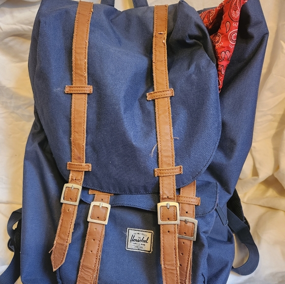 ❤️‍🔥3/$18 Herschel Backpack - Picture 8 of 8